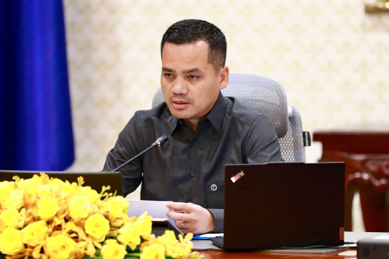 រដ្ឋមន្ត្រីក្រសួងមហាផ្ទៃ សង្កត់ធ្ងន់ថា គ្រប់បណ្តារាជធានីខេត្តទាំង២៥ ត្រូវសម្អាតឱ្យអស់នូវបទល្មើសឆបោកតាមអនឡាញត្រឹមសប្ដាហ៍ទី២ នៃខែមីនា