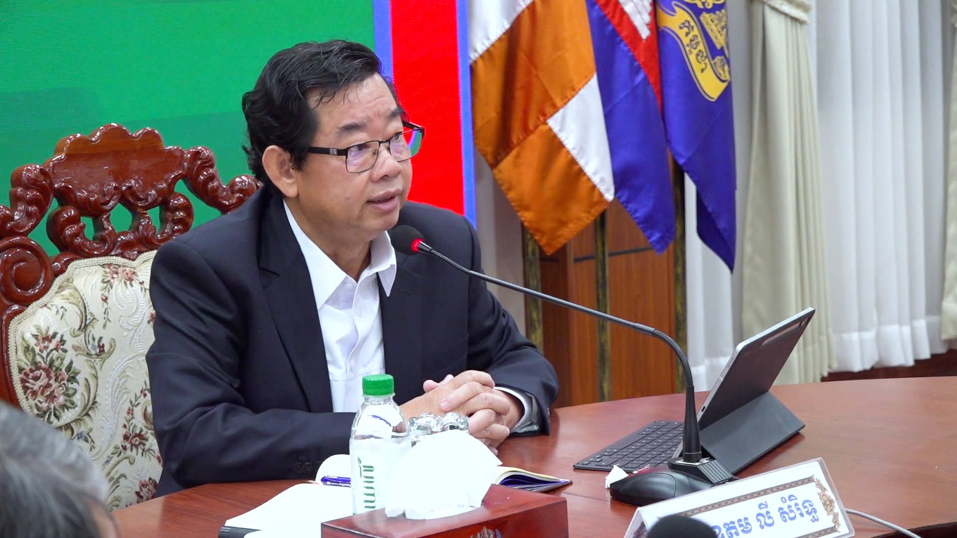 ប្រធានក្រុមប្រឹក្សាខេត្តសៀមរាប ប្រាប់ឱ្យអាជ្ញាធរក្រុងស្រុក បន្តបង្កើនការយកចិត្តទុកដាក់លើសុខទុក្ខពលករ និងគ្រួសារយុទ្ធជនពលី