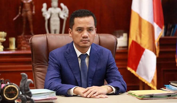 រដ្ឋមន្ត្រីក្រសួងមហាផ្ទៃជឿច្បាស់ថាលោកស្នងការរង ក្នុងនាមជាឪពុក ប្រាកដជាដឹងថាកូនកំពុងលាក់ខ្លួននៅទីណា…