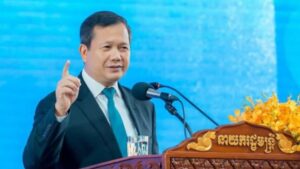 នាយករដ្ឋមន្ត្រីបញ្ជារដ្ឋមន្ត្រីក្រសួងយុត្តិធម៌ និងអគ្គស្នងការនគរបាលជាតិ ធ្វេីការស្រាវជ្រាវរកឱ្យឃេីញអ្នកដែលបេីកបររថយន្តពិតប្រាកដ ដែលបុក មនុស្សស្លាប់ទាំង៦នាក់