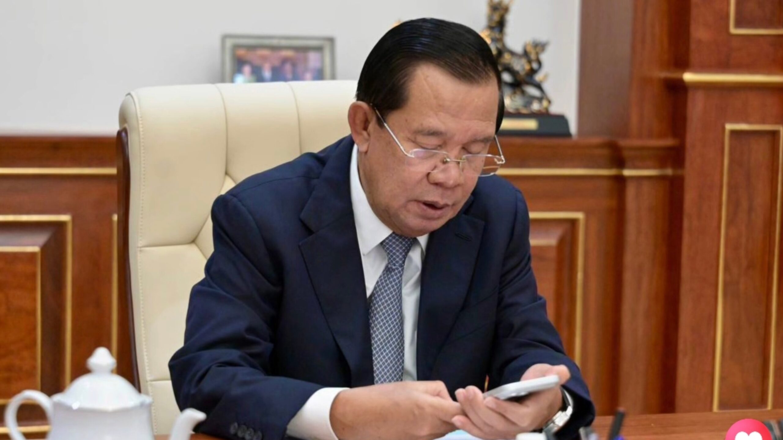 សម្ដេចតេជោហ៊ុន សែន រម្លឹក៥១ឆ្នាំមុន ពេលនេះម៉ោងនេះ កំពុងសន្លប់មិនដឹងខ្លួនដោយរបួសធ្ងន់ភ្នែកឆ្វេង