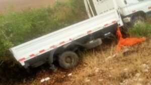 ឃាតករលើដងផ្លូវផ្ដាច់ជីវិតមនុស្សម្នាក់ជាពីកំណាត់និងពីរនាក់ទៀតរបួស