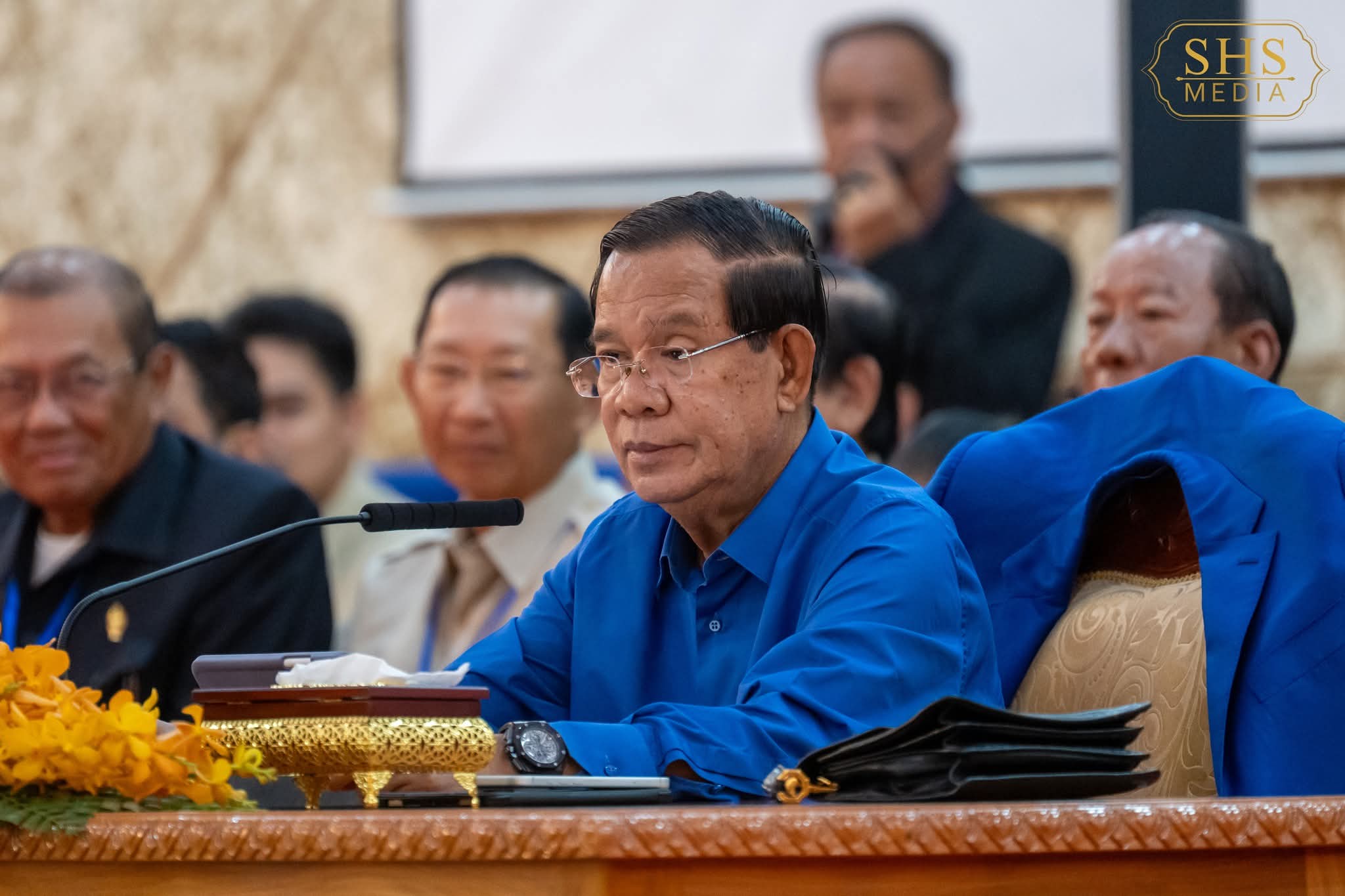 សម្តេចតេជោហ៊ុន សែន អញ្ជើញជួបសំណេះសំណាលជាមួយក្រុមប្រឹក្សាខេត្តក្រុងស្រុក ឃុំសង្កាត់ និងថ្នាក់ដឹកនាំមន្ទីរអង្គភាពនានានៃខេត្តកំពត-ខេត្តកែប