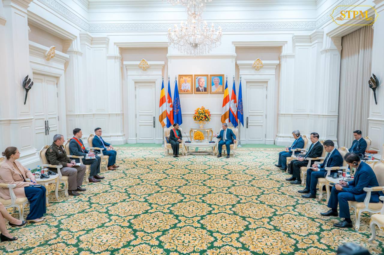 កម្ពុជា និងសហរដ្ឋអាម៉េរិក ប្ដេជ្ញាបន្តពង្រឹងកិច្ចសហប្រតិបត្តិការទ្វេភាគី ឱ្យកាន់តែស៊ីជម្រៅ