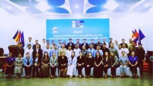 ខេត្តសៀមរាបជំរុញកិច្ចសហការជាមួយវិស័យឯកជន ដើម្បីស្ដារនិងជំរុញកំណើនសេដ្ឋកិច្ចមូលដ្ឋានខេត្តឱ្យកាន់តែរឹងមាំ