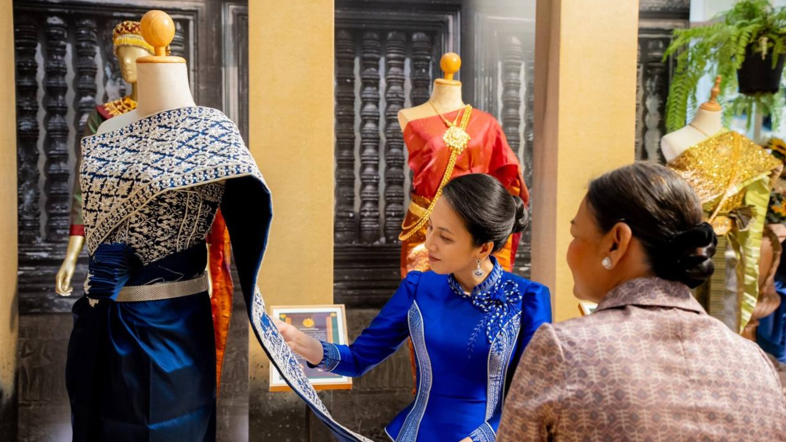 លោកជំទាវបណ្ឌិត ពេជ ចន្ទមុន្នី ហ៊ុនម៉ាណែត៖អាពាហ៍ពិពាហ៍គឺជាពេលវេលាដែលកូនក្រមុំ កូនកំលោះឈានទៅបង្កើតគ្រួសារមួយថ្មីដ៏មានសុភមង្គល