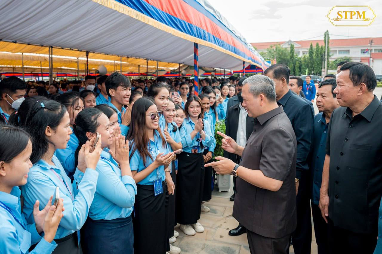 នាយករដ្ឋមន្ត្រី៖ មន្ត្រីជាអ្នកបម្រើរាស្ត្រ មិនមែនជាចៅហ្វាយរាស្ត្រទេ