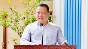 លោកឧត្តមសេនីយ៍ទោ ហួត សុធី រម្លឹកមុនពេលក្លាយជាមន្ត្រីនគរបាលនិងជាស្នងការខេត្តចំនួនពីរ ធ្លាប់ជាមគ្គុទ្ទេសទេសចរណ៍