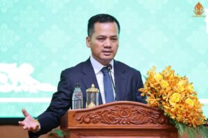អ្នកនាំពាក្យបញ្ជាក់ពីចេតនា រដ្ឋមន្ត្រីក្រសួងមហាផ្ទៃពង្រឹងចារកម្មក្ដោបមុខសញ្ញាគ្រឿងញៀន ឱ្យដូចតាមដានក្រុមប្រឆាំងក្រៅច្បាប់!