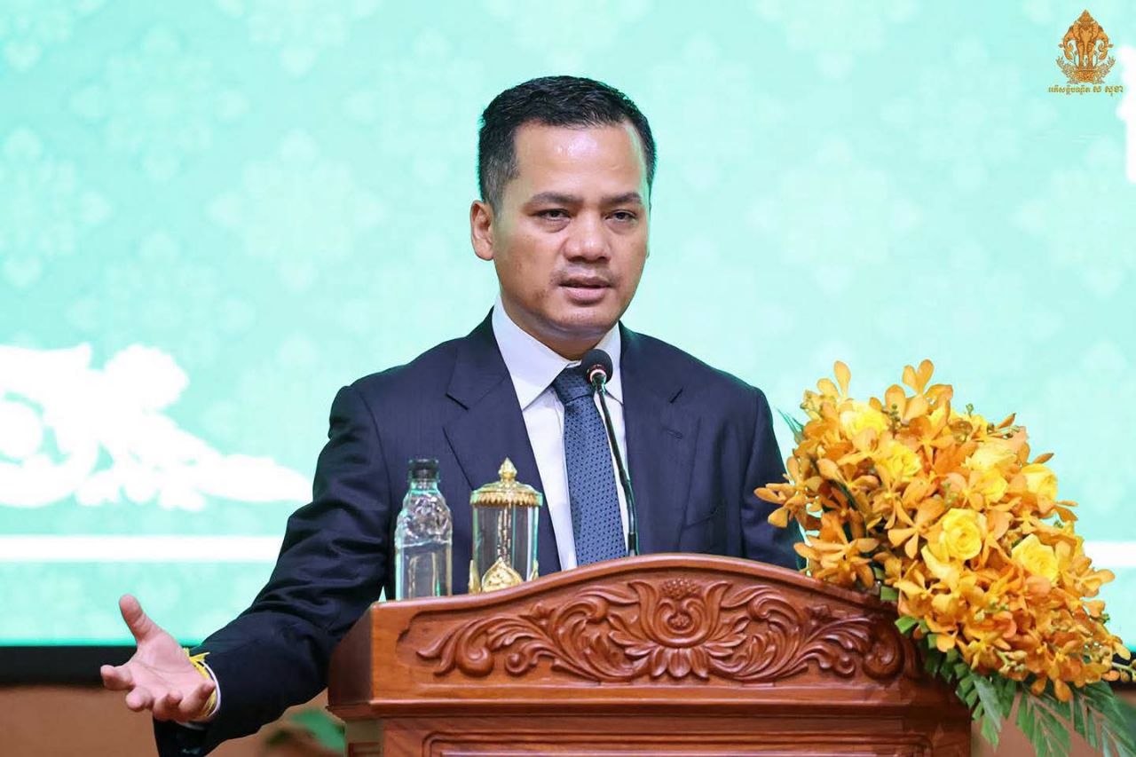 អ្នកនាំពាក្យបញ្ជាក់ពីចេតនា រដ្ឋមន្ត្រីក្រសួងមហាផ្ទៃពង្រឹងចារកម្មក្ដោបមុខសញ្ញាគ្រឿងញៀន ឱ្យដូចតាមដានក្រុមប្រឆាំងក្រៅច្បាប់!