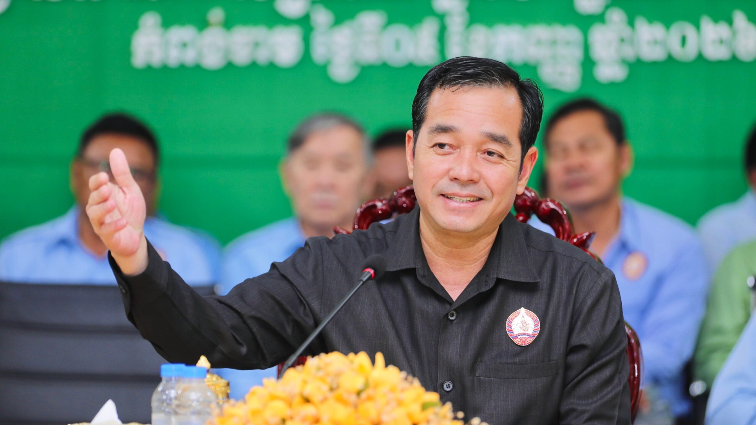 ឯកឧត្តម អ៊ុន ចាន់ដា ណែនាំដល់មន្ត្រីគណបក្សក្រុងកំពង់ចាម បន្តពង្រឹងសន្តិសុខ សណ្ដាប់ធ្នាប់ និងខិតខំបម្រើសេវាជូនប្រជាពលរដ្ឋឲ្យកាន់តែប្រសើរ